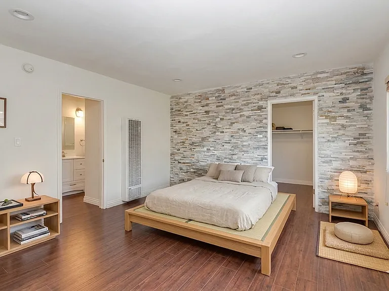 4311 Coldwater Canyon Ave #4 — Photo 1
