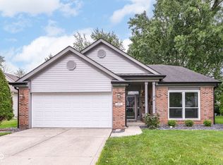 605 Beaverbrook Dr, Carmel, IN 46032