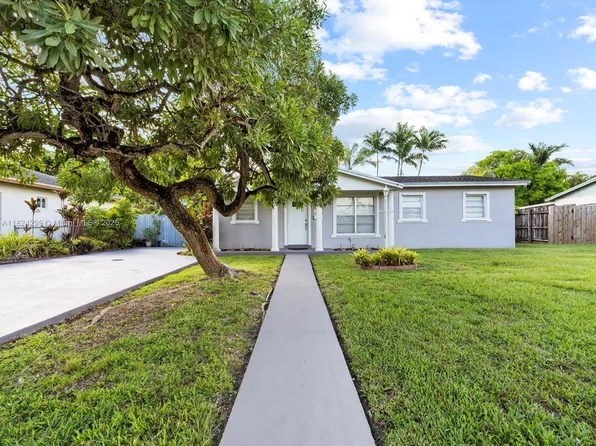 15314 SW 102nd Ct, Miami, FL 33157