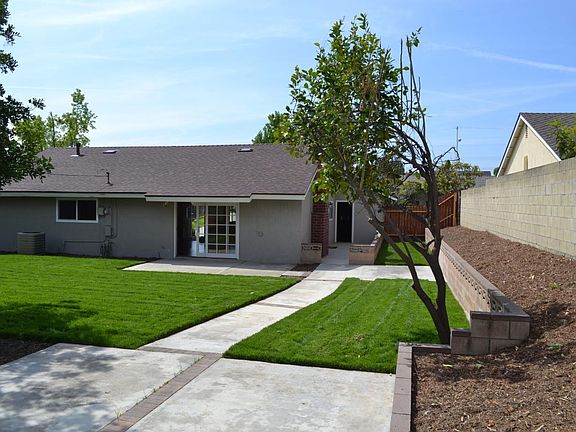 3rd image of 328 N Valencia St