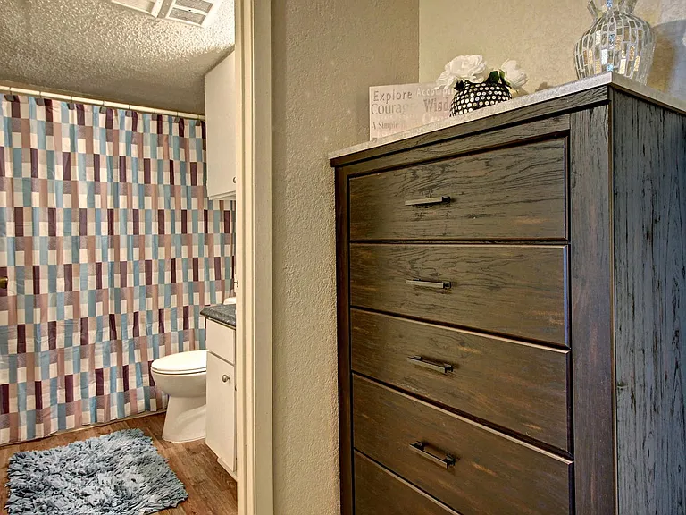 Sawmill Apartments — Photo 6