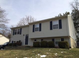 24137 Bush Hill Rd, Gaithersburg, MD 20882