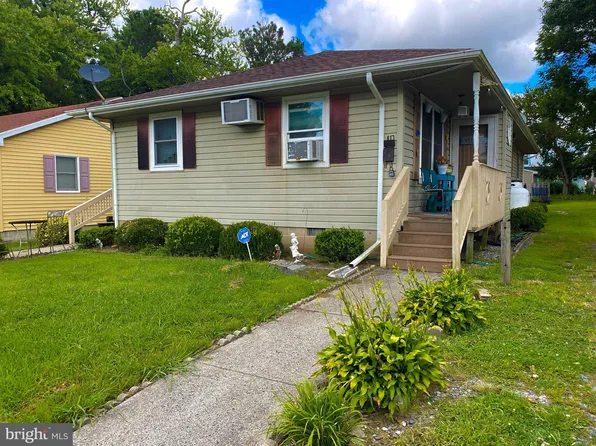 617 Cedar St, Pocomoke City, MD 21851