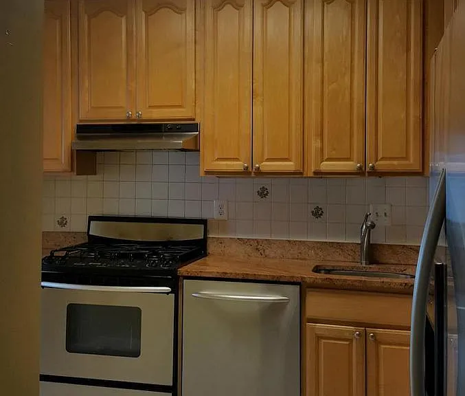 5500 Friendship Blvd #2111N — Photo 12