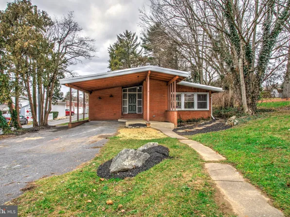 1039 Wabank St, Lancaster, PA 17603