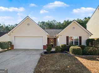 2125 Mina Lane Dr, Buford, GA 30518