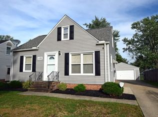 1185 Sunset Rd, Mayfield Heights, OH 44124