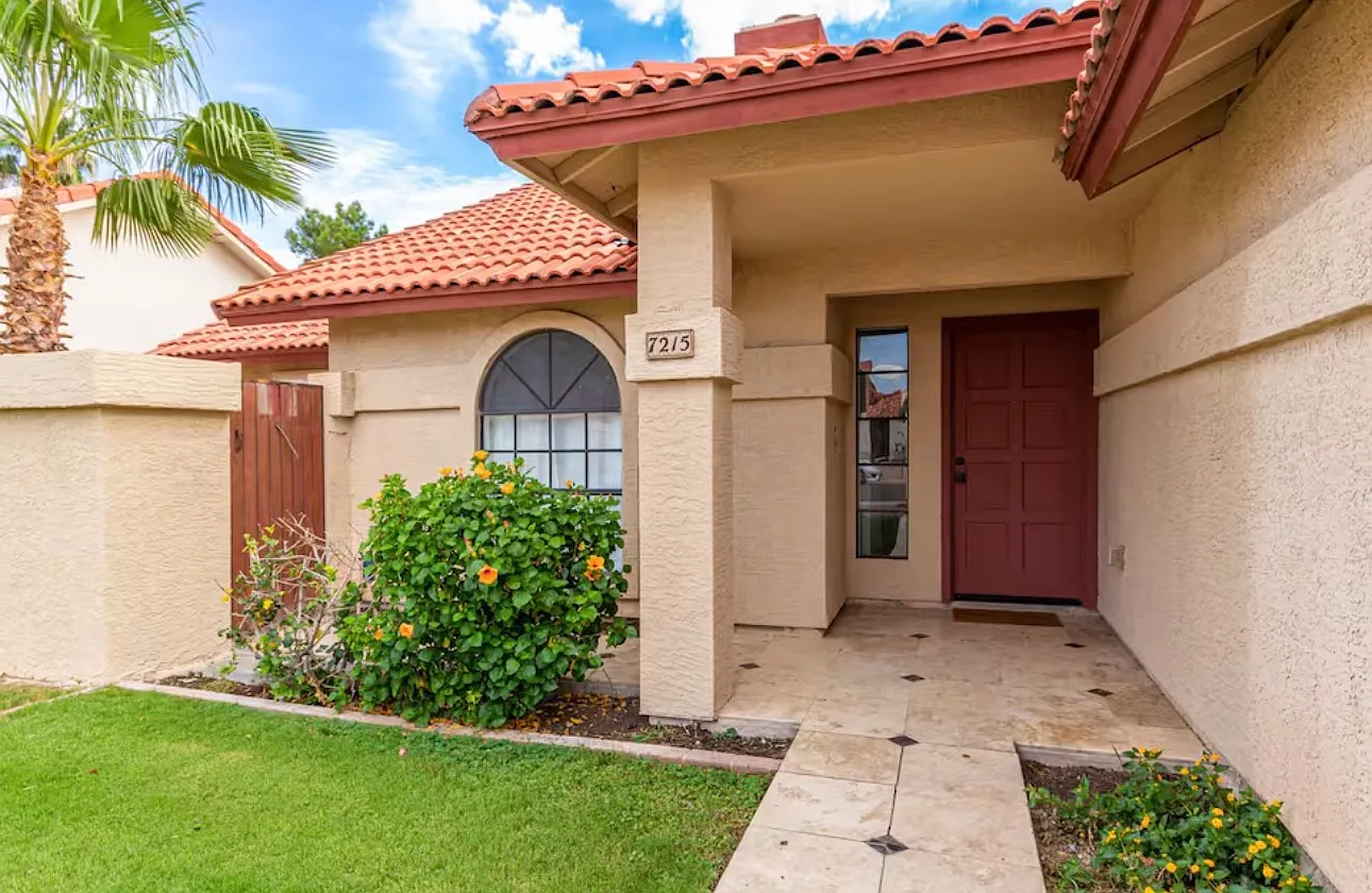4 bed, 1946 sqft, $3,000 — Photo 3