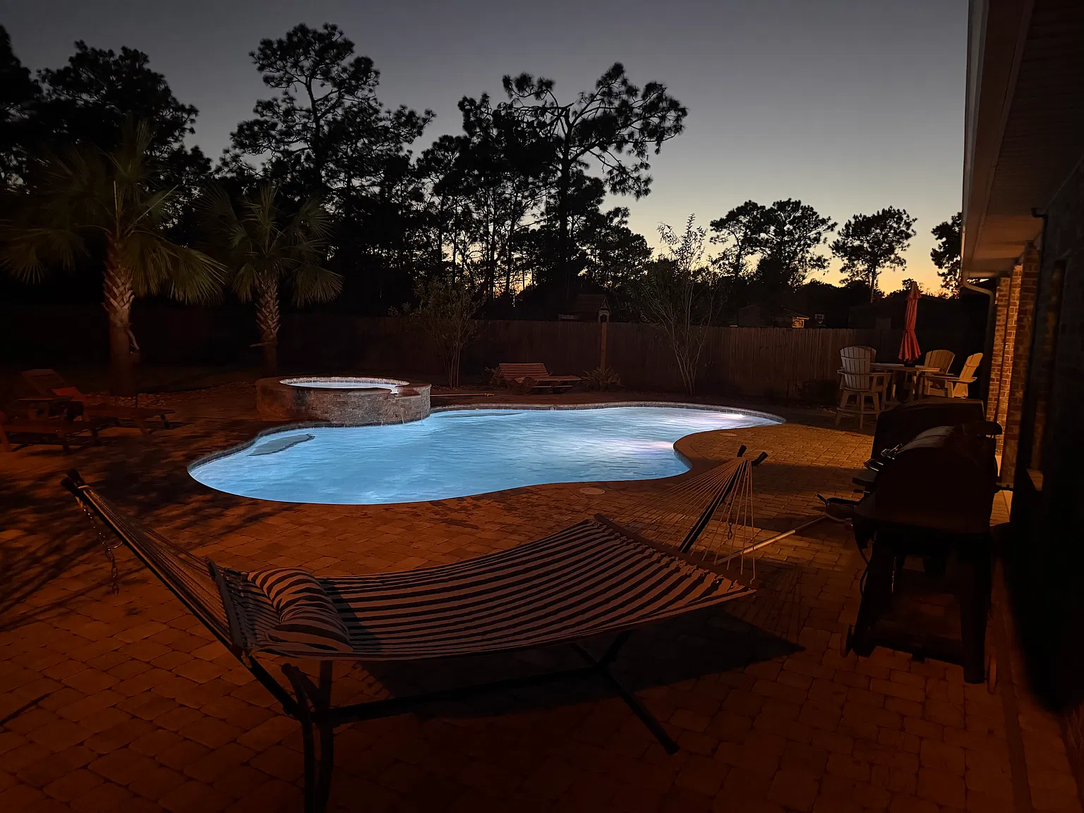 4 bed, 2421 sqft, $3,550 — Photo 2