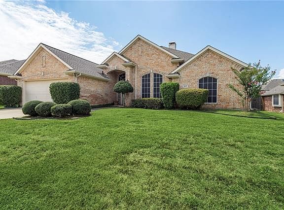 3rd image of 1119 Oakhollow Dr