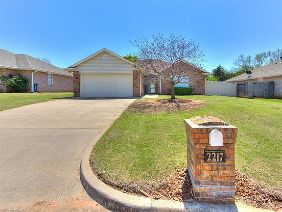 4th image of 2217 Gray Dove Dr