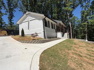 85 Bonnie Ln, Atlanta, GA 30328
