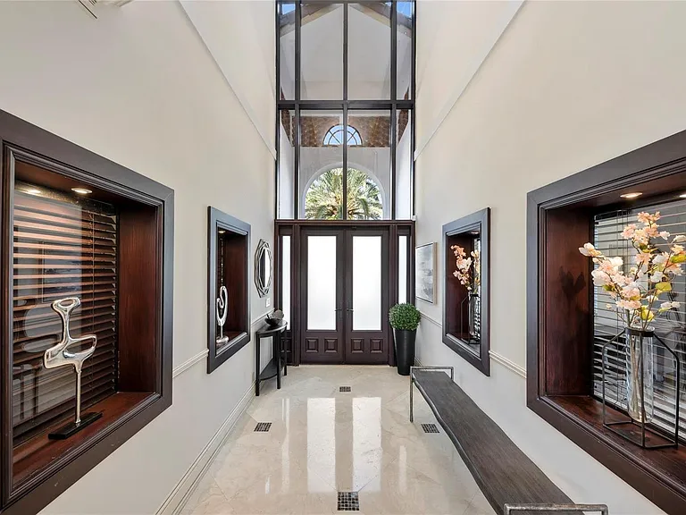 2430 Castilla Isle — Photo 11