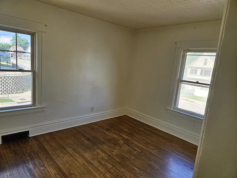 1150 N Main St #2 — Photo 2