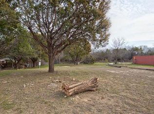 1217 N Fork Rd, Granbury, TX 76049