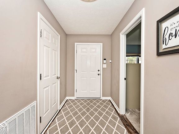 4th image of 6521 Jarvis Dr