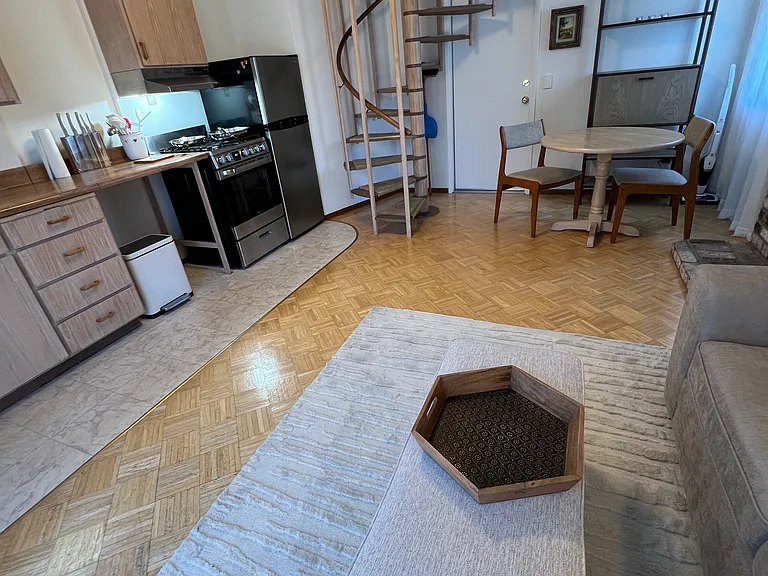 568 Acadia Dr #B — Photo 7