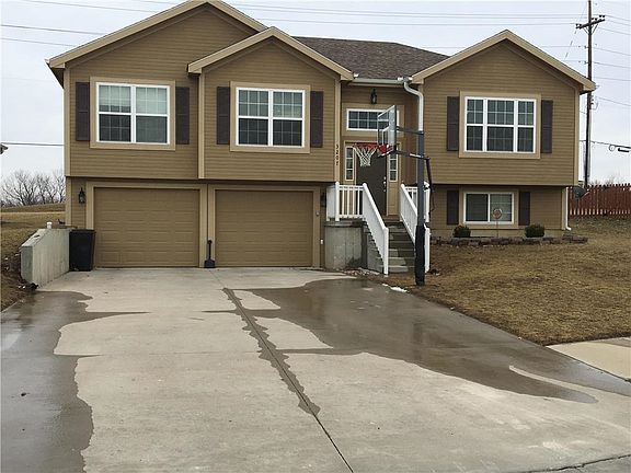 3rd image of 3207 Creek Stone Ct