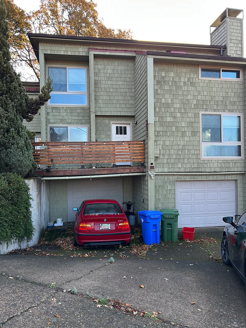 520 W 27th Ave photo 1