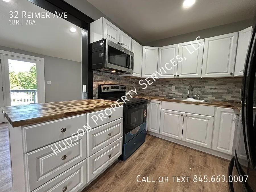 Fully Renovated Cape Cod For Rent — Photo 3