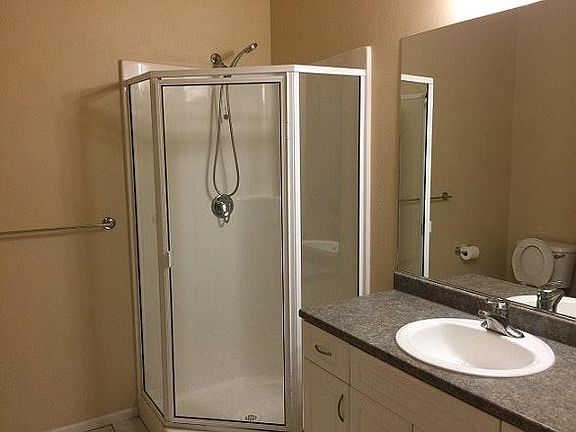 3rd image of 12224 NE 8th St APT 302