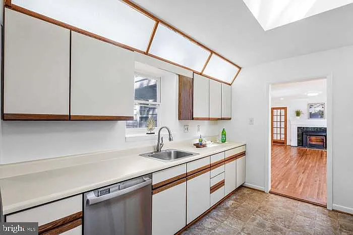 2718 Pioneer Ln — Photo 11