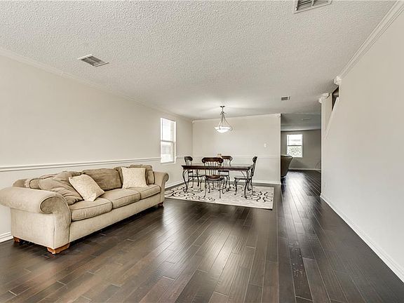 5th image of 2652 Mariners Ct