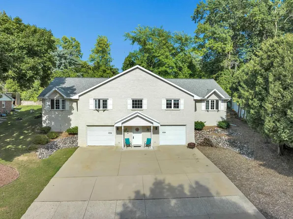1030 Laverne Dr, Green Bay, WI 54311