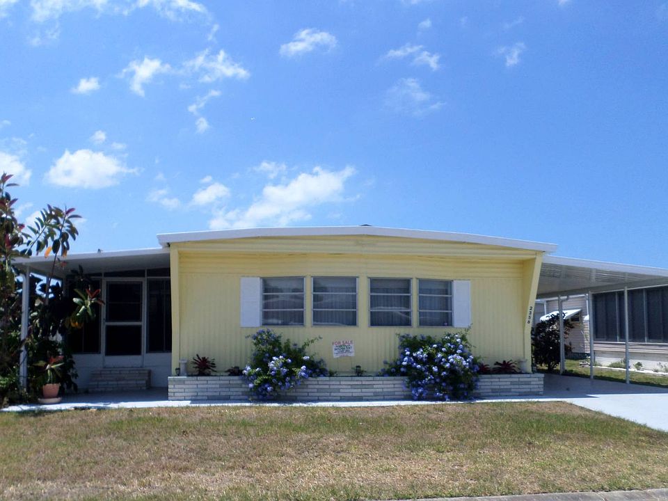 1st image of 2356 Fremont Dr
