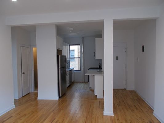 4th image of 356 Saint Johns Pl APT 2C