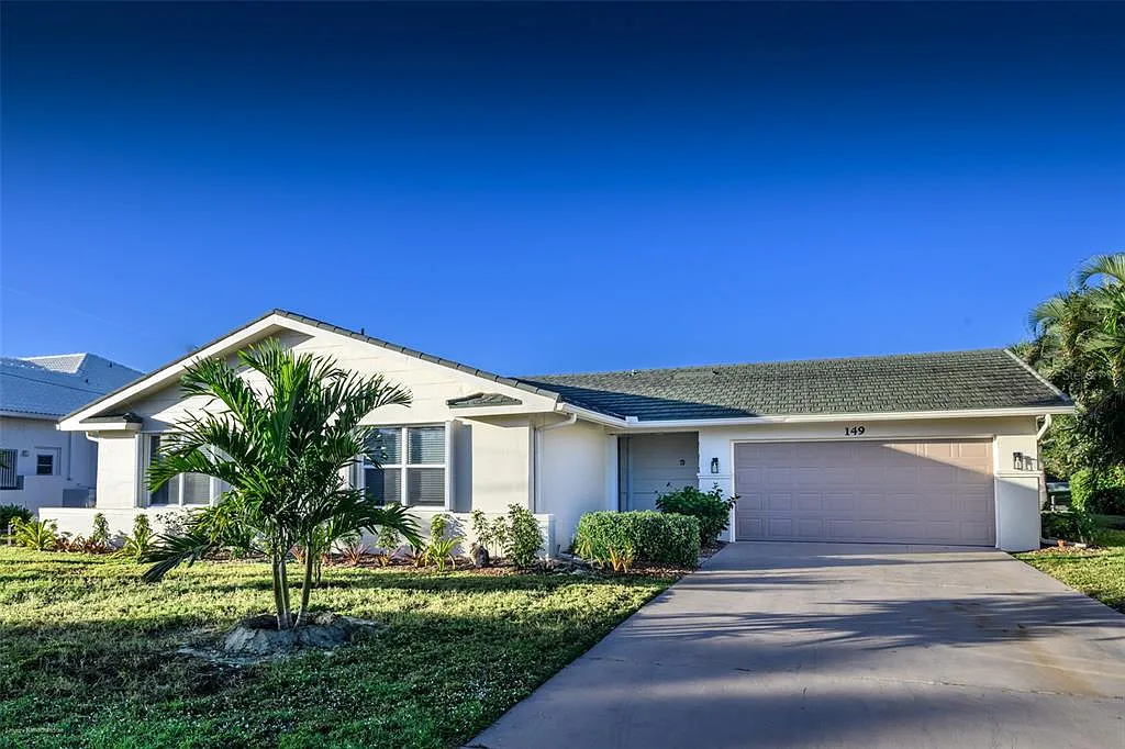 3 bed, 2.0 bath, 1896 sqft, $4,500 — Photo 1