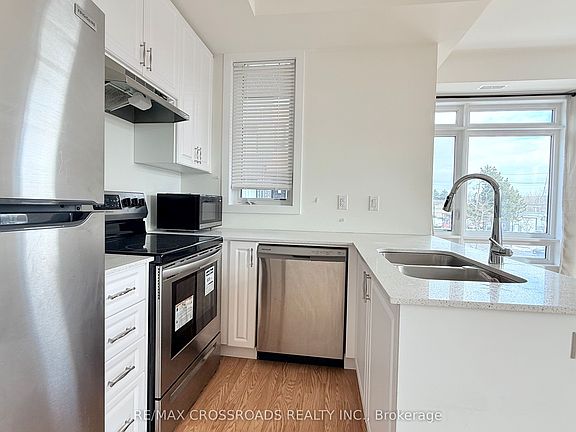 5th image of 370 Red Maple Rd #102