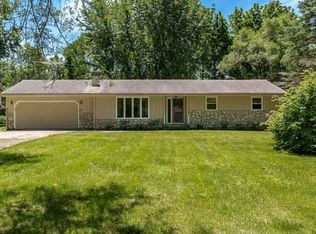 4280 George Dr, Rockton, IL 61072