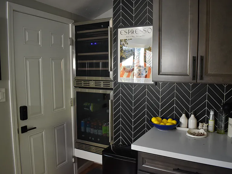 6671 Jackson Dr — Photo 8