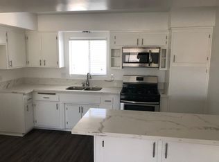 303 Center St APT 2, El Segundo, CA 90245