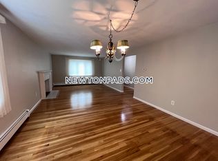 97 Louise Rd #1, Chestnut Hill, MA 02467