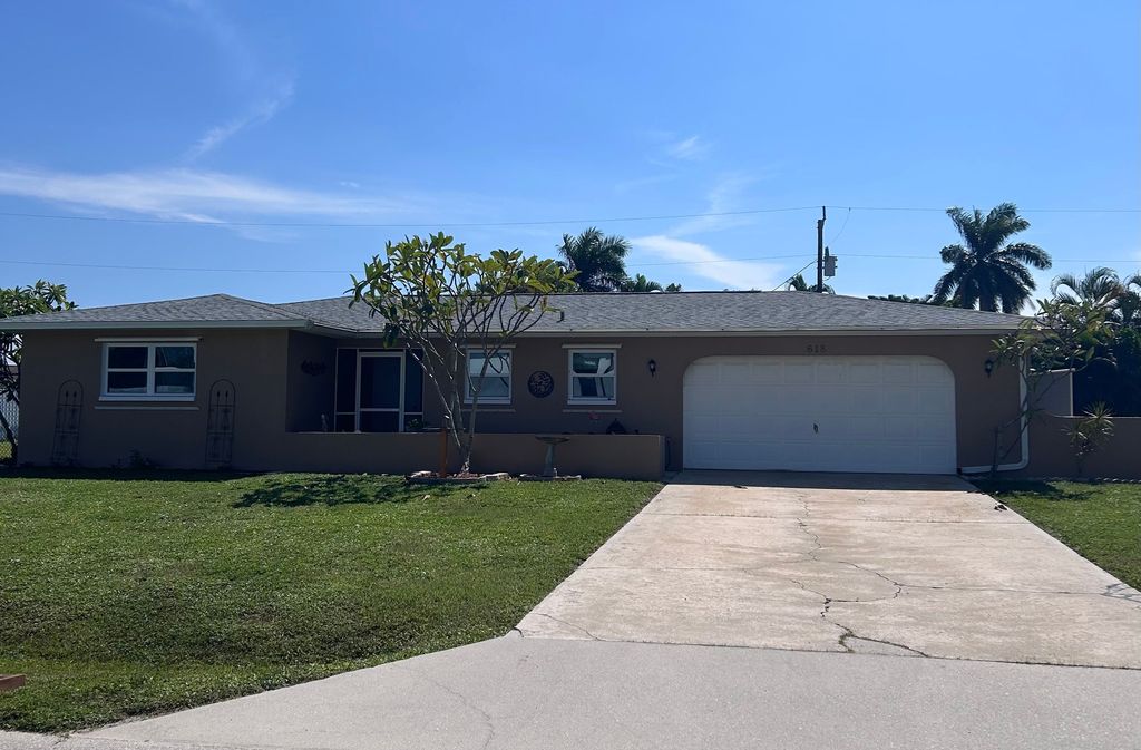 618 SE 46th St - Property Image