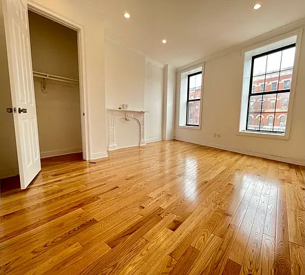 Rented by Silver Line Realty Group NY LLC | media 15