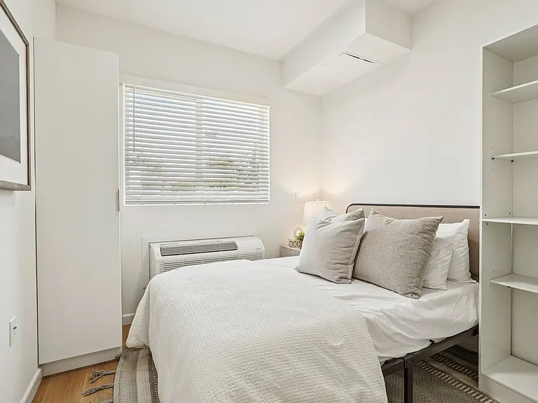 8733 Reading Ave - The Stride — Photo 10