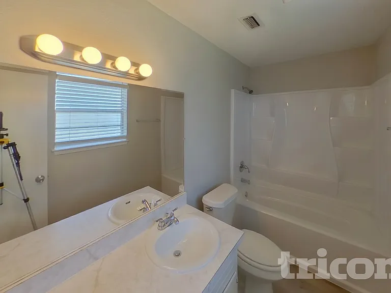 155 Bellvue Dr — Photo 8