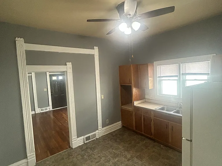 409 W Mulberry St #1 — Photo 5