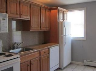 2 Lawrence St #4, Methuen, MA 01844