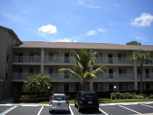 1st image of 7340 Glenmoor Ln APT 106