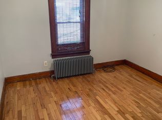 38 E 159th St, Harvey, IL 60426