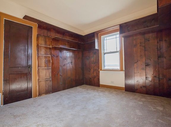 4th image of 3019 Knox Ave N