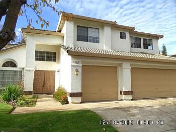 1st image of 9016 N Camden Dr