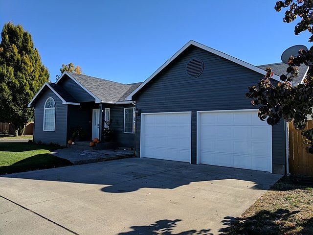1st image of 854 SE Marine Dr