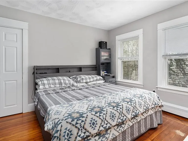 21 Waverly St #1 — Photo 8