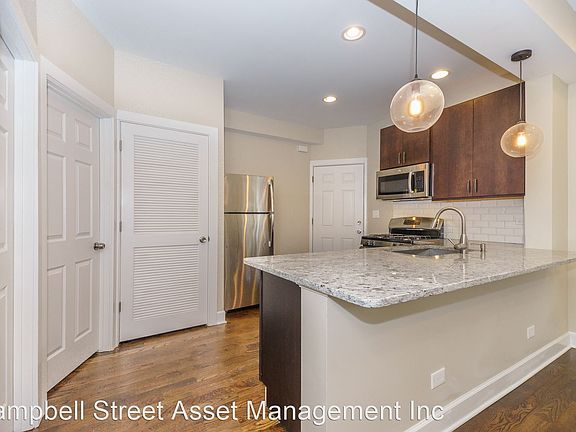 4th image of 1617 N Fairfield Ave #1-CH