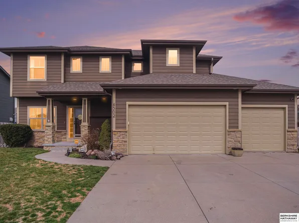 4502 Helwig Ave, Bellevue, NE 68133